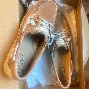 Womens Sperry shoes